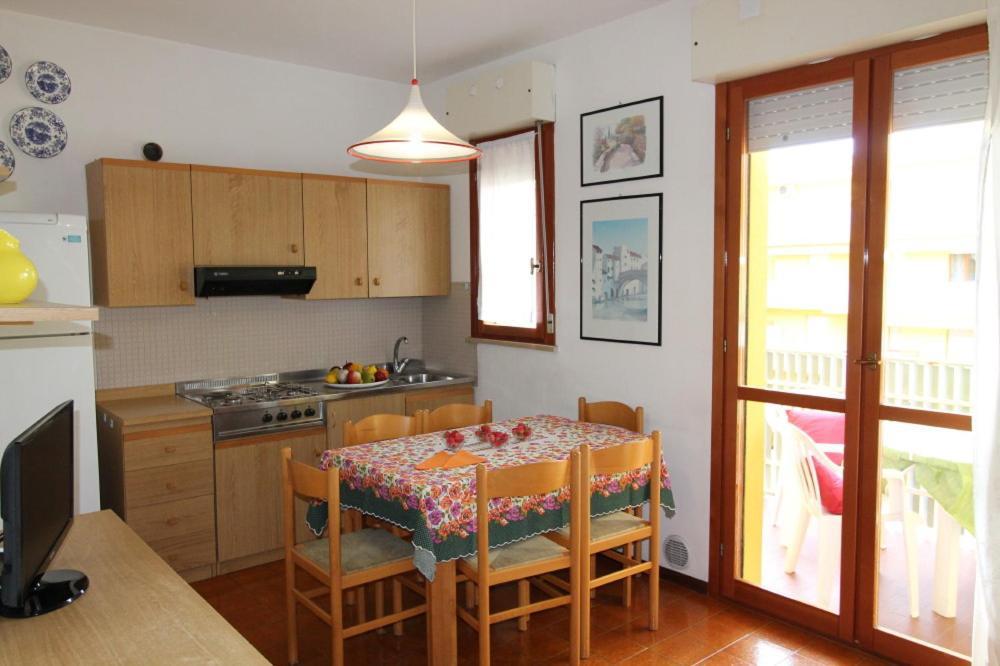 Residence Valbella Con Piscina Bibione Zewnętrze zdjęcie