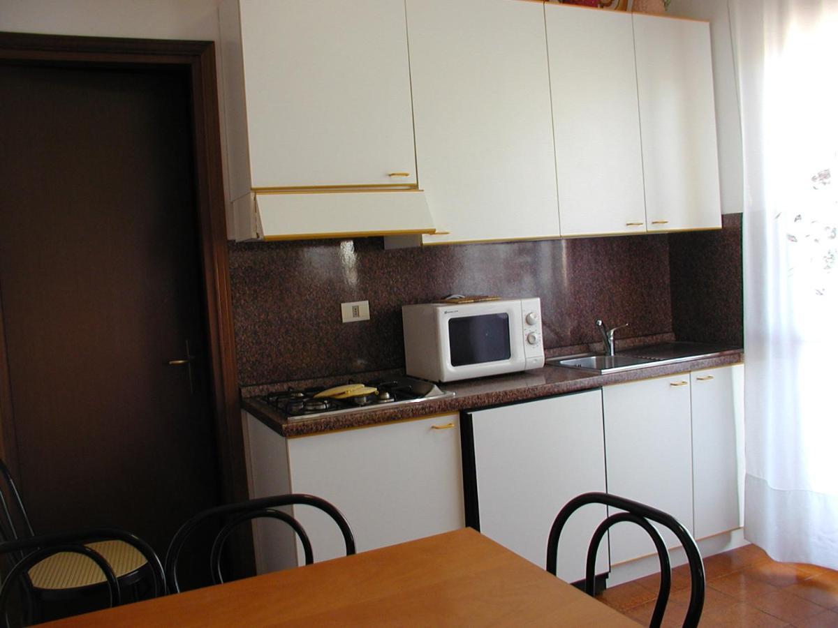 Residence Valbella Con Piscina Bibione Zewnętrze zdjęcie